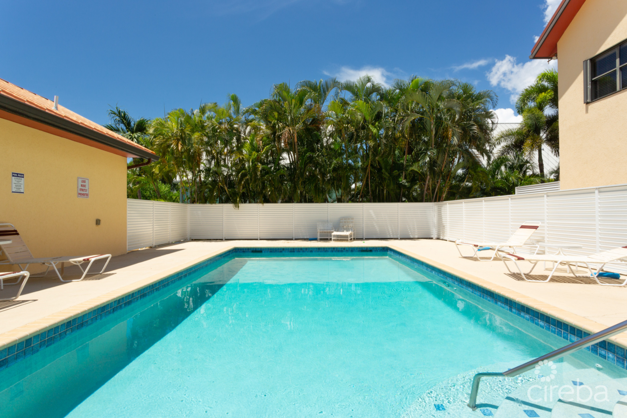 St. Tropez #9 - 3Bed + Den