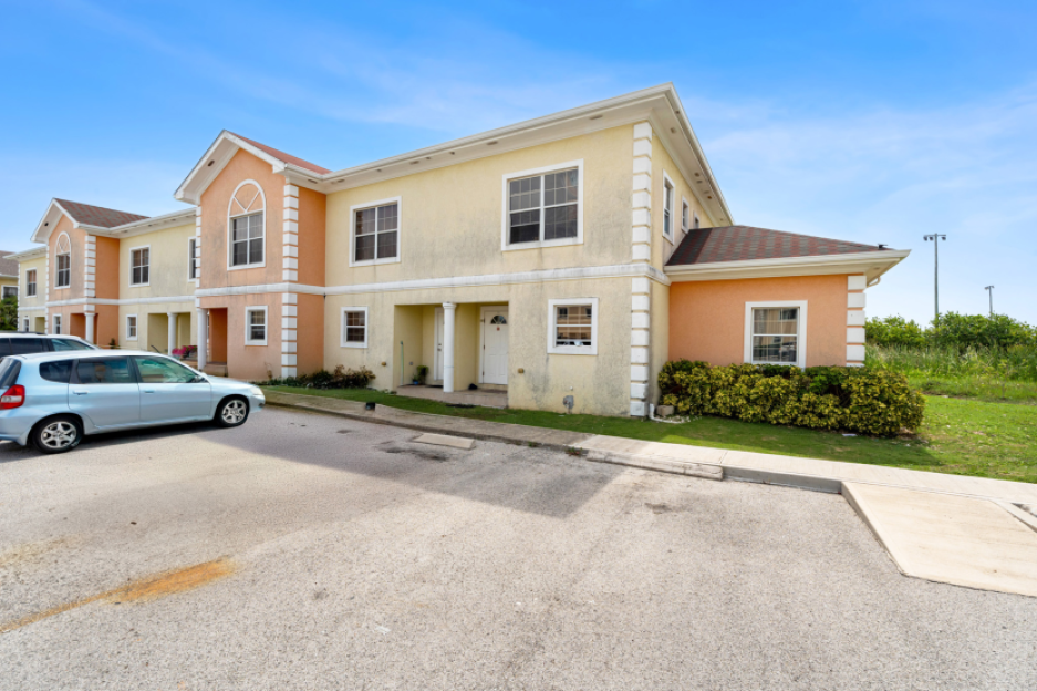 West Bay 3-Bed End Unit - Owner Pays Stamp Duty - 1
