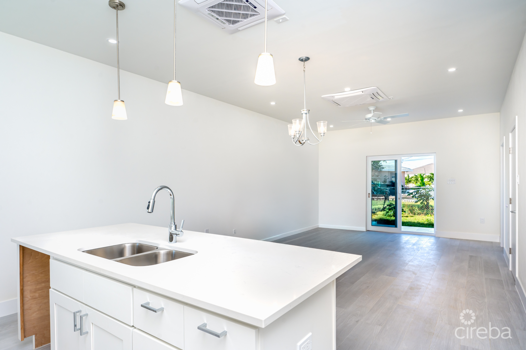 Emerald Point 2 Bed 2.5 Bath