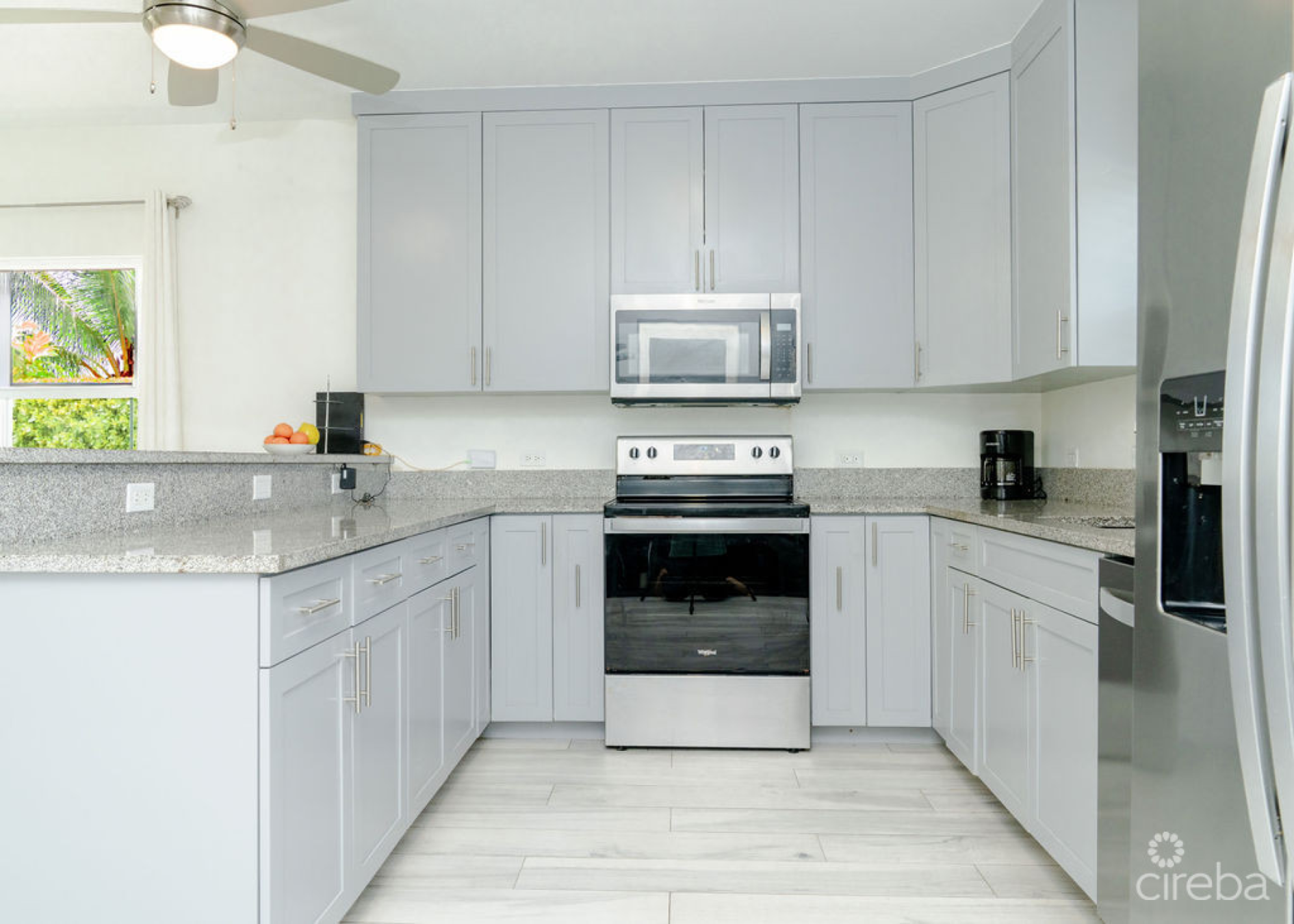 Great Price - Lakefront 3Beds Home On Private Land