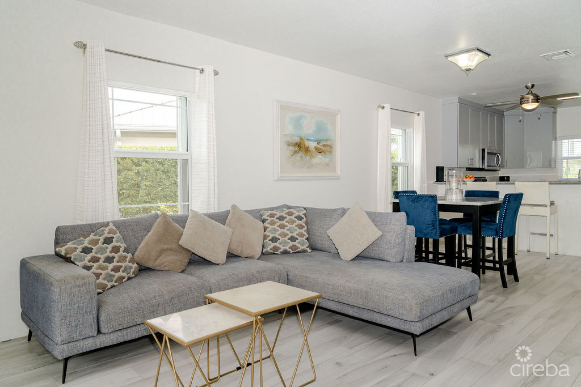 Great Price - Lakefront 3Beds Home On Private Land