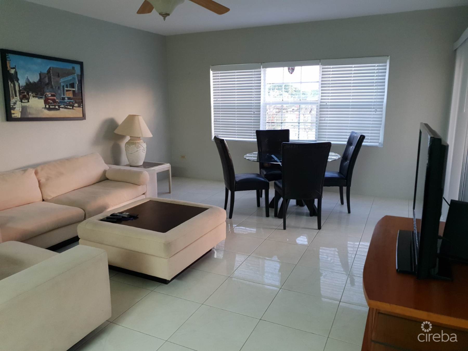 Drumblade Apartment