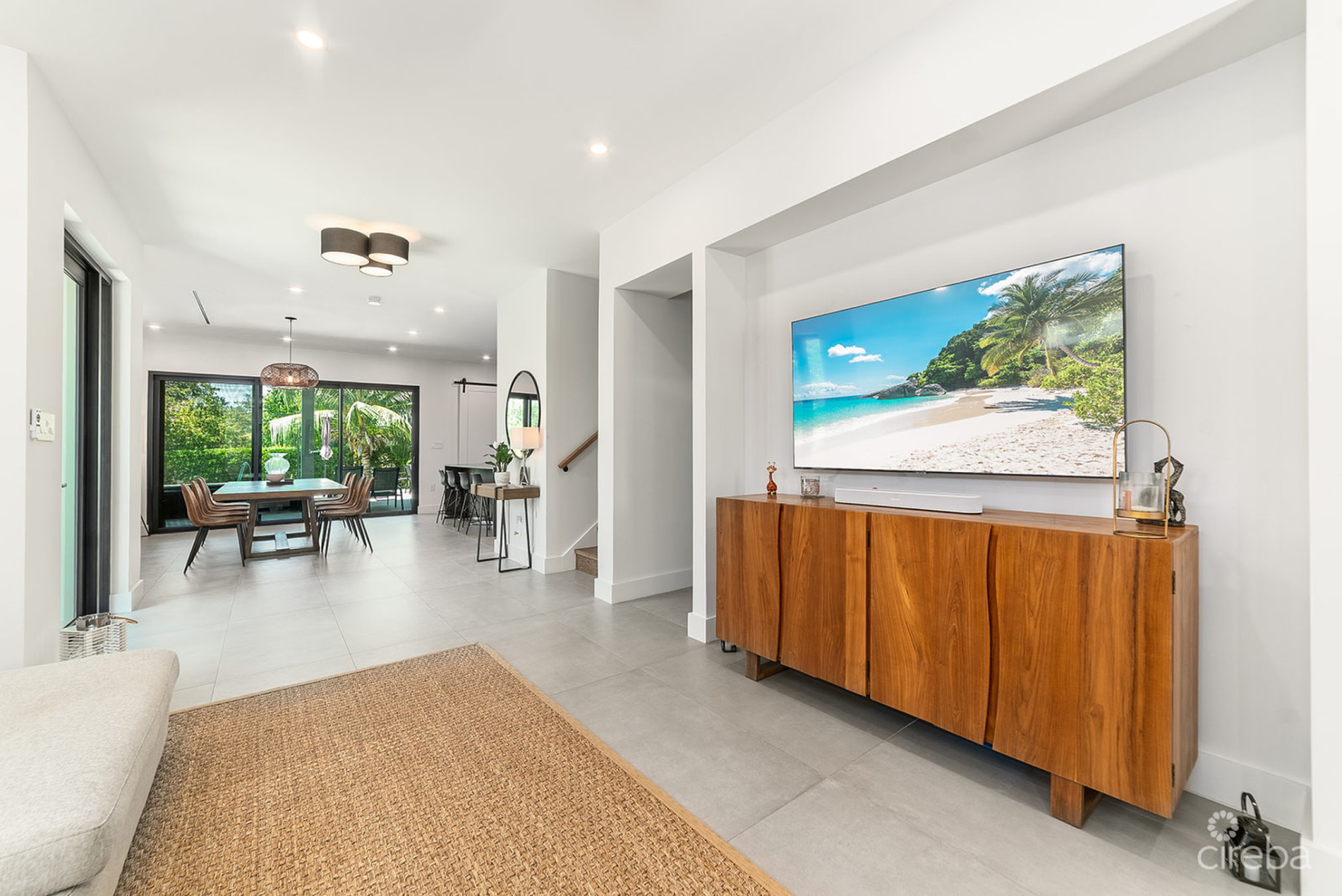 Nusa Villas Beautiful Home With Pool