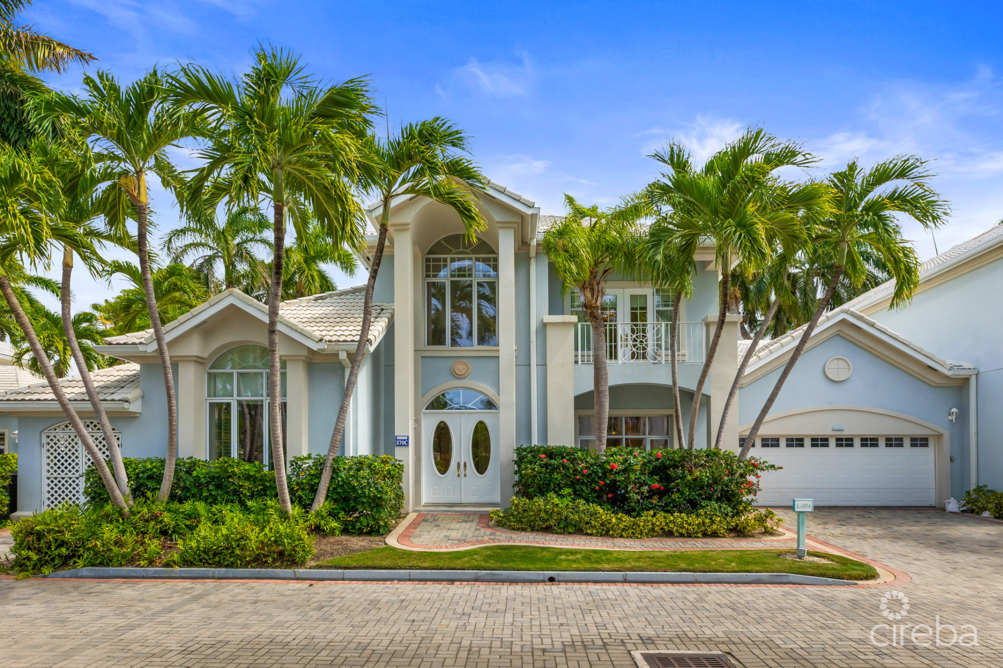 Britannia King's Court Villa 1004 | Garages | With Dock