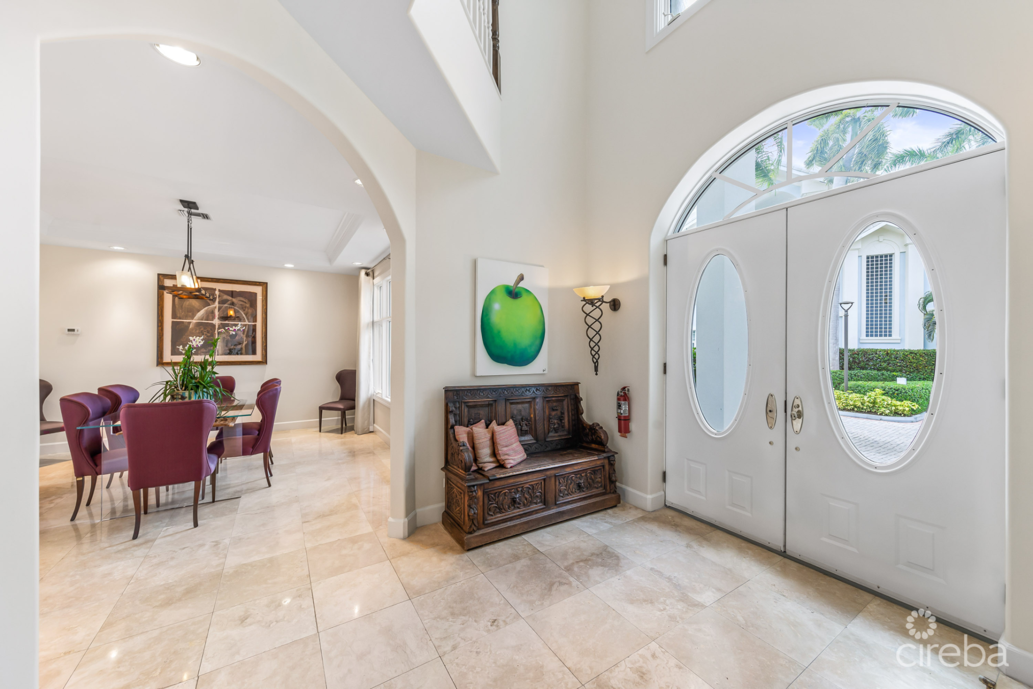 Britannia King's Court Villa 1004 | Garages | With Dock