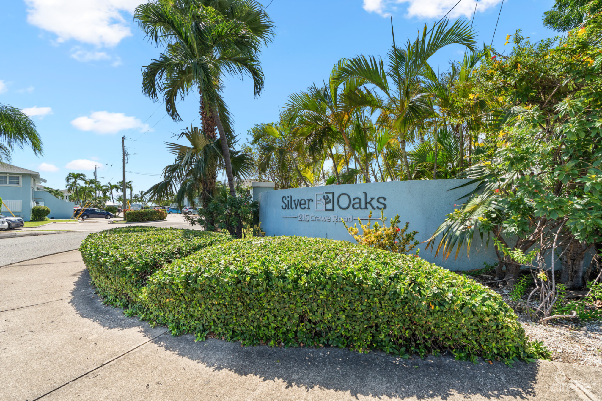 Updated 2-Bedroom Condo In Silver Oaks, George Town!