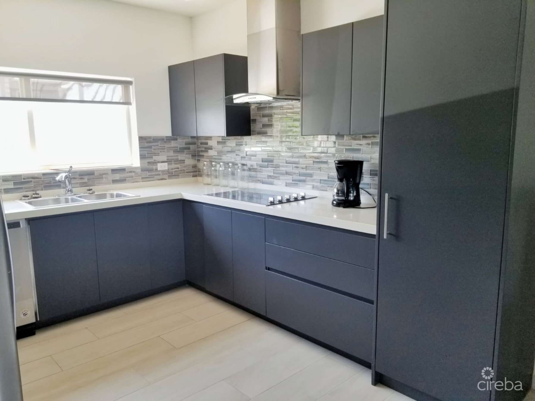 Royal Pines Spacious Townhouse Style Condo