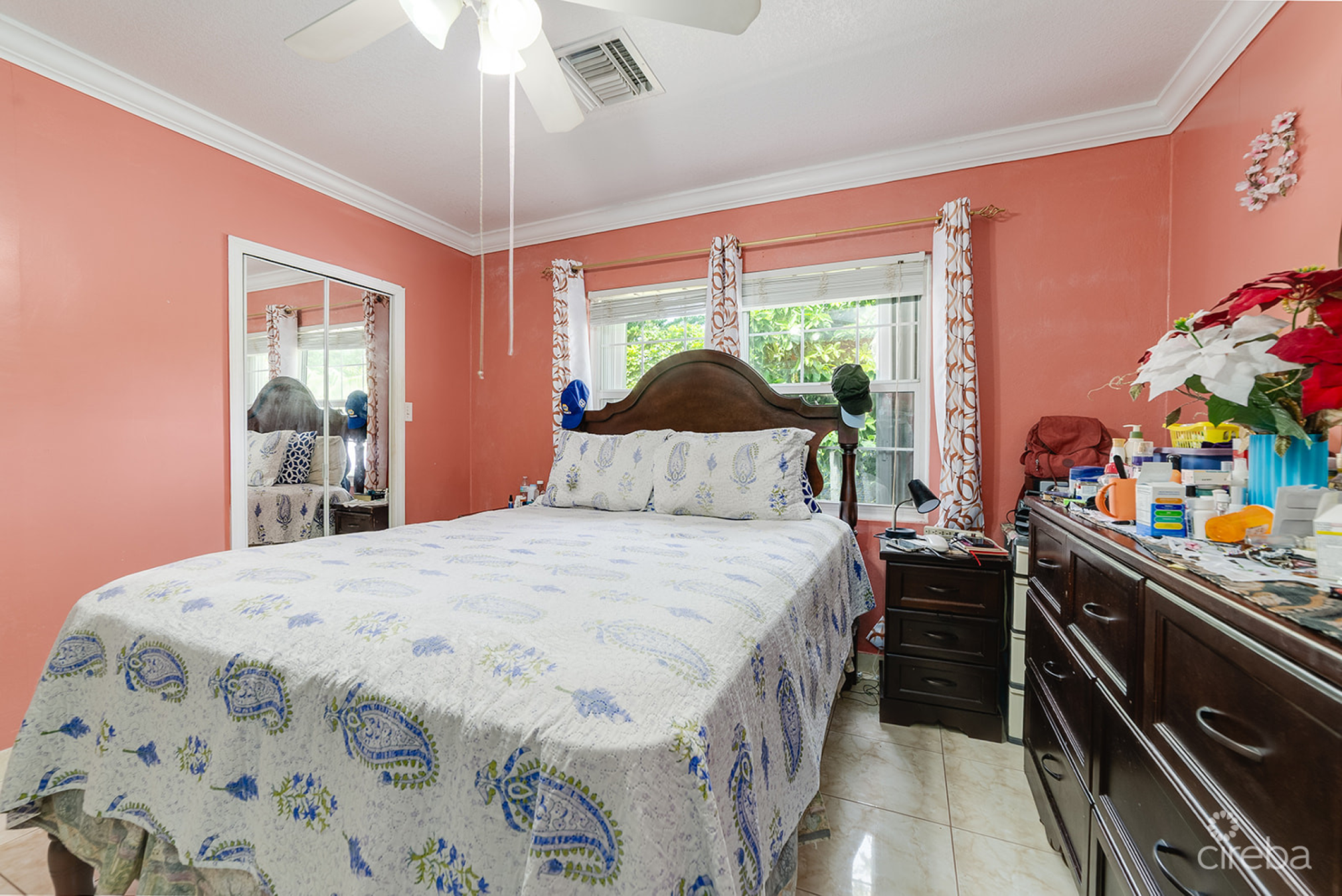 Tropical Mews 2 Bed Home