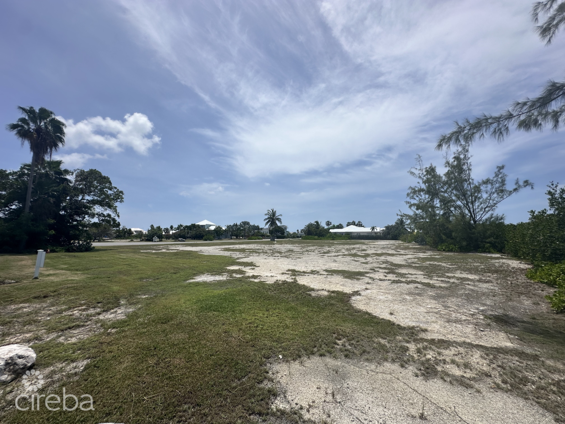 The Shores Canal Front 0.4459Acres - Prime Location