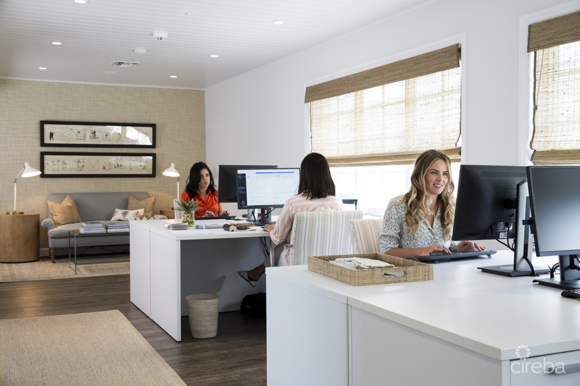 Huis Building | Prime Shedden Road Location