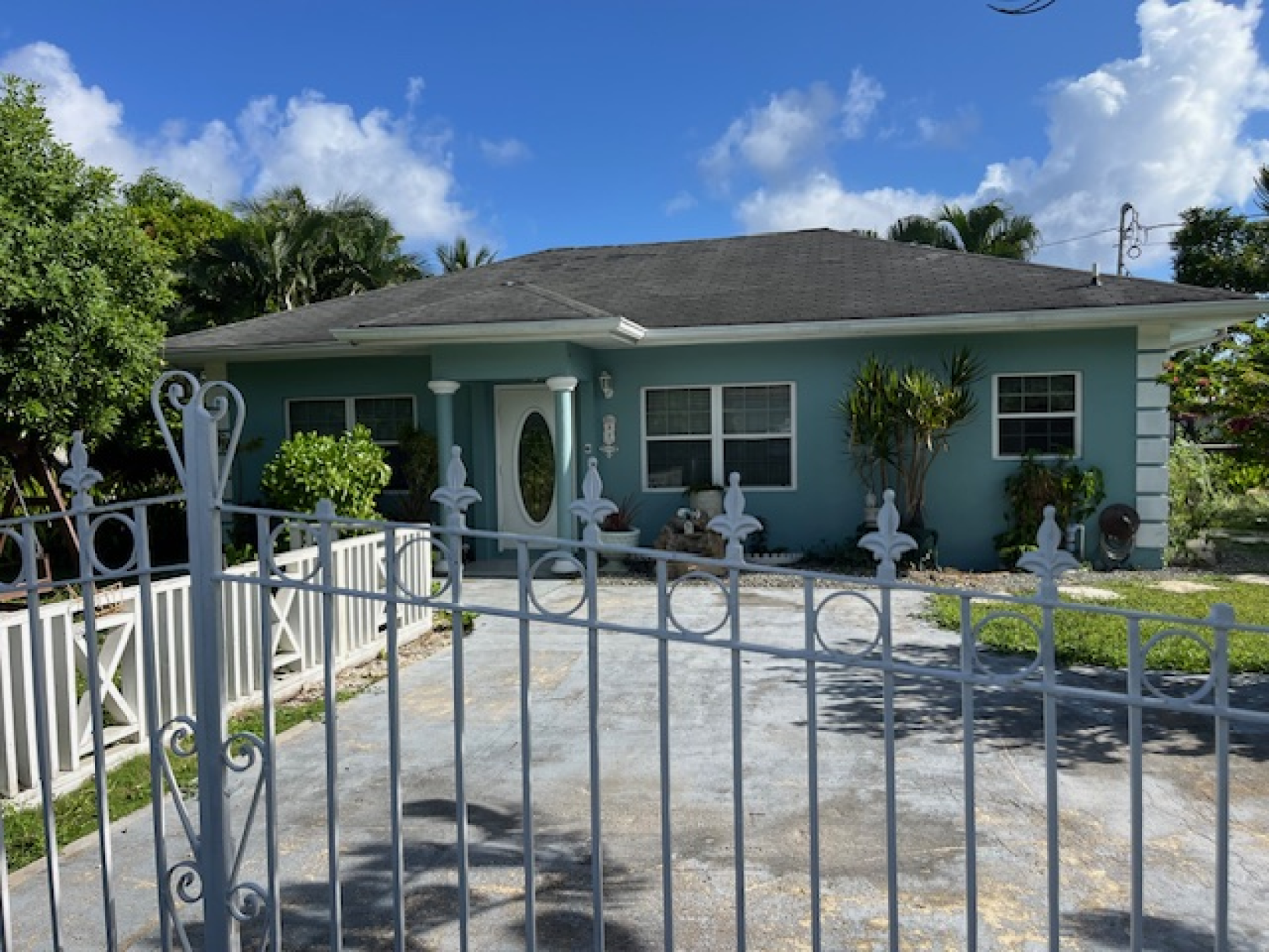 Family Home On Montrose Way