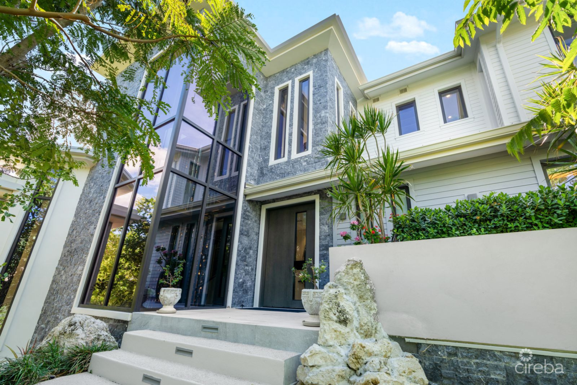 Ritz-Carlton Deckhouse 9