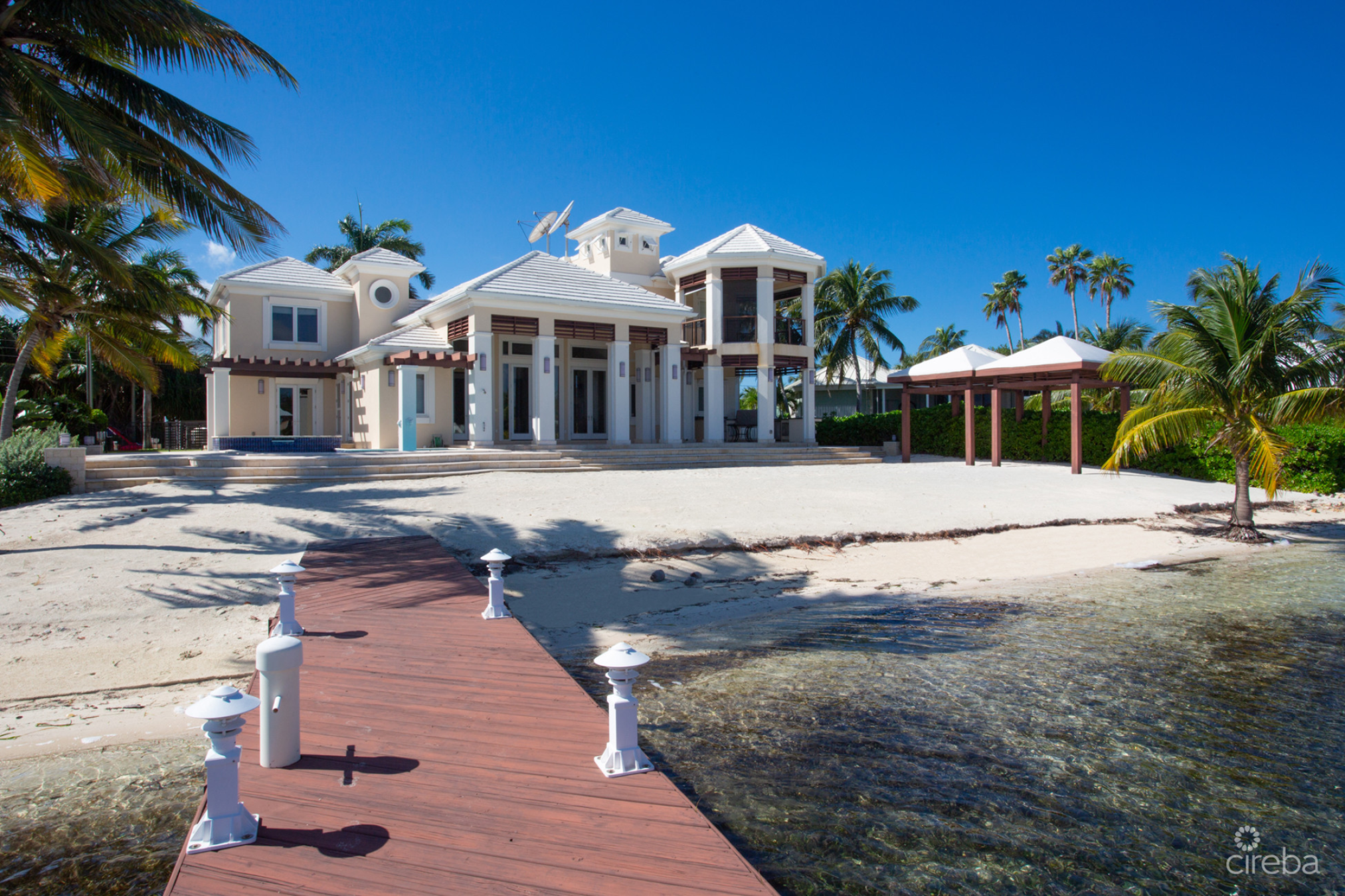 Compound Kai, Grand Cayman