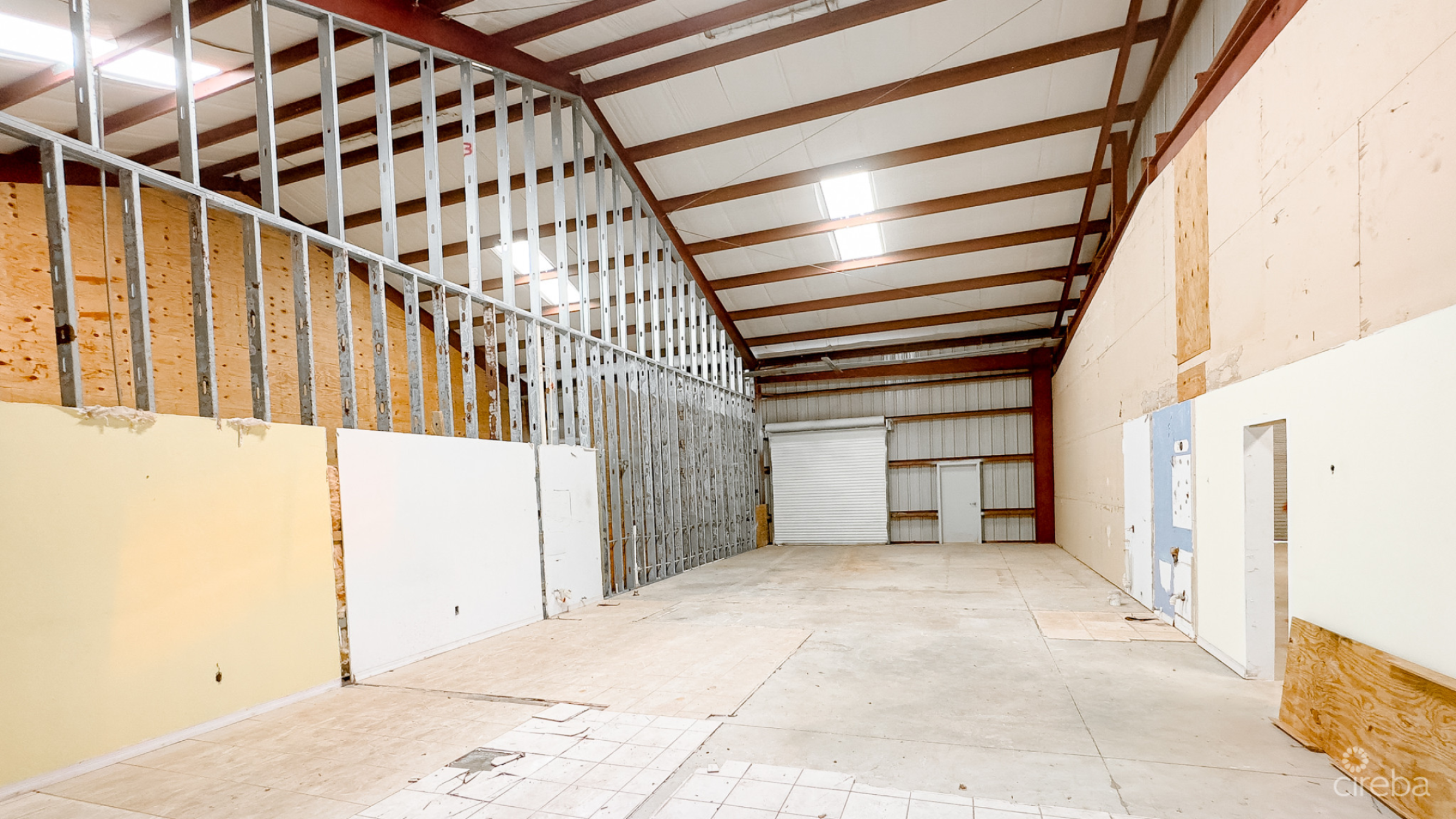 Little Cayman Warehouse (20 Units) And Land Sub-Division  13 Lots