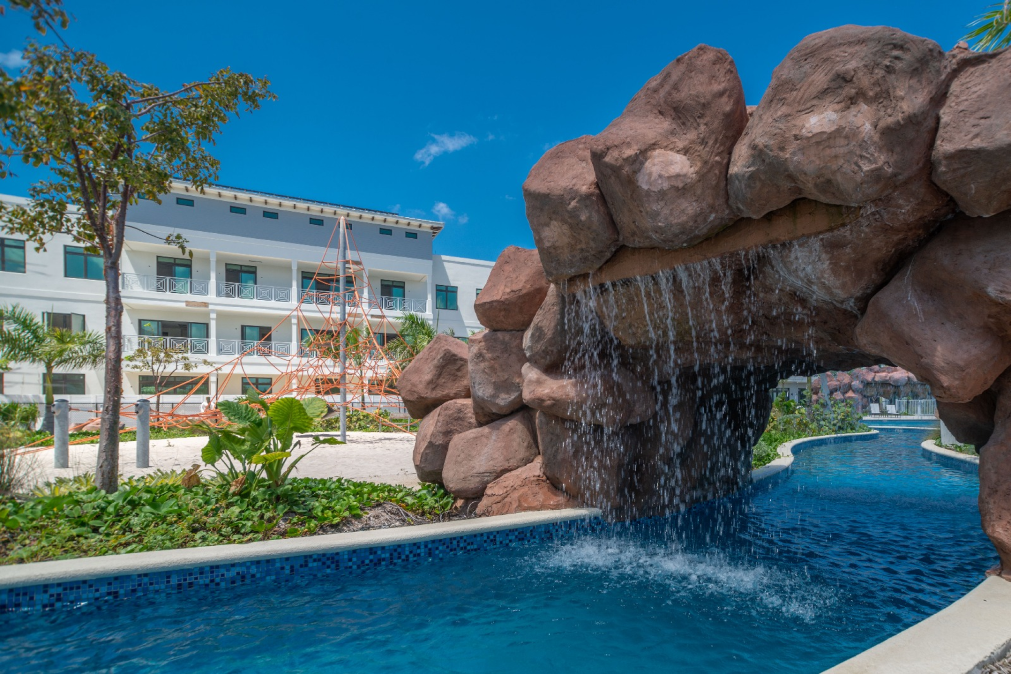 Available Now: Modern 3-Bedroom Condo In Olea