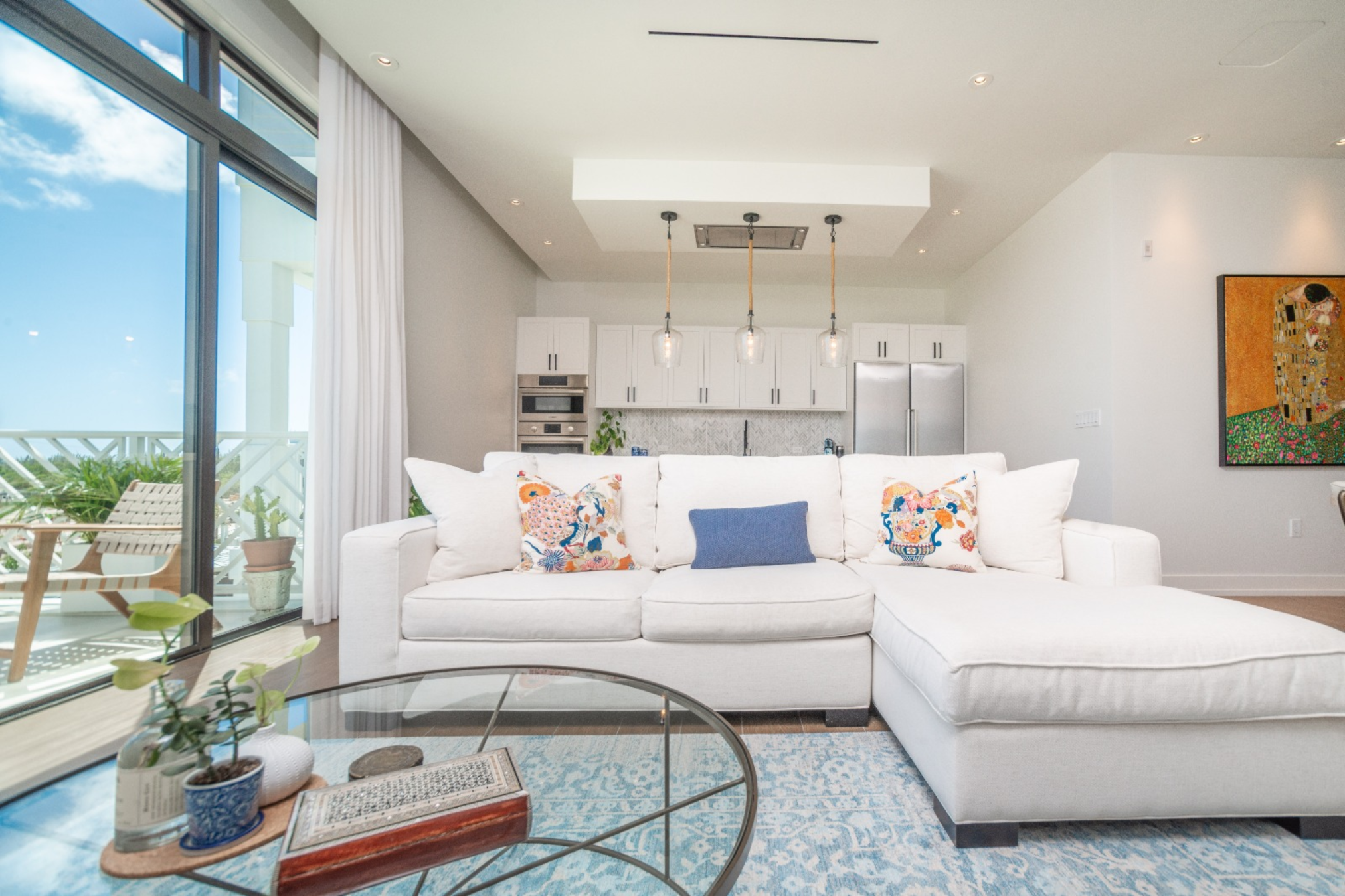 Available Now: Modern 3-Bedroom Condo In Olea