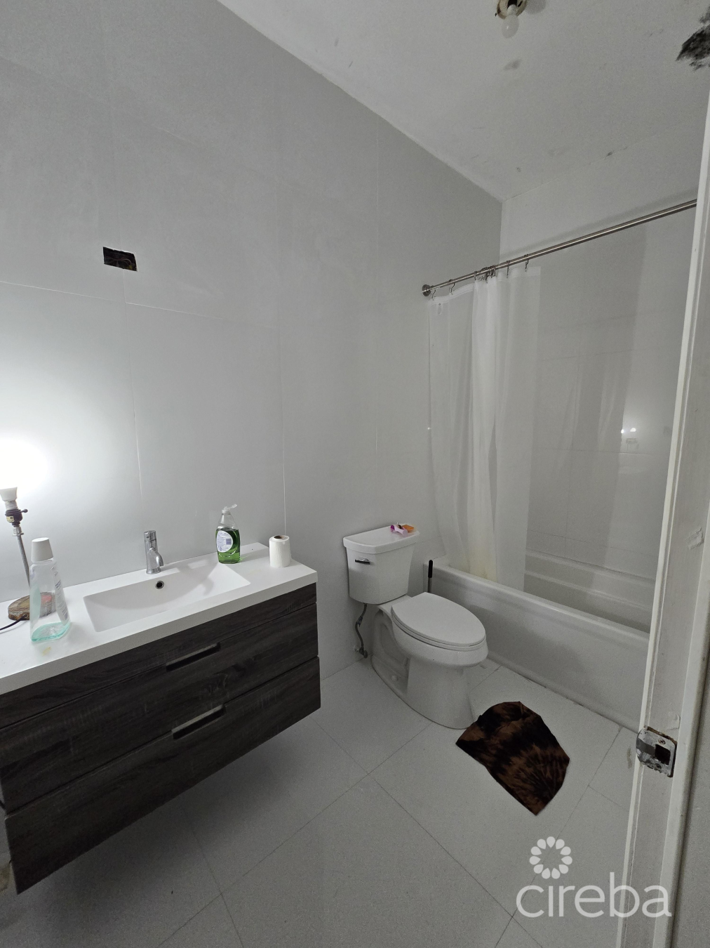 Pedro Home Or Investment Property - Motivated Seller